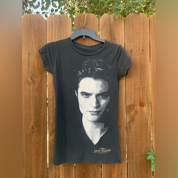 Vintage Twilight Saga New Moon women's tee size M. - Picture 1 of 6